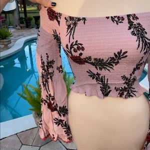 Pink Floral Print Bell Sleeve Crop Top
